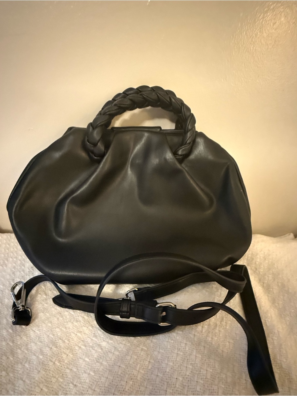 Source Unknown Black Braided-Handle Shoulder Bag